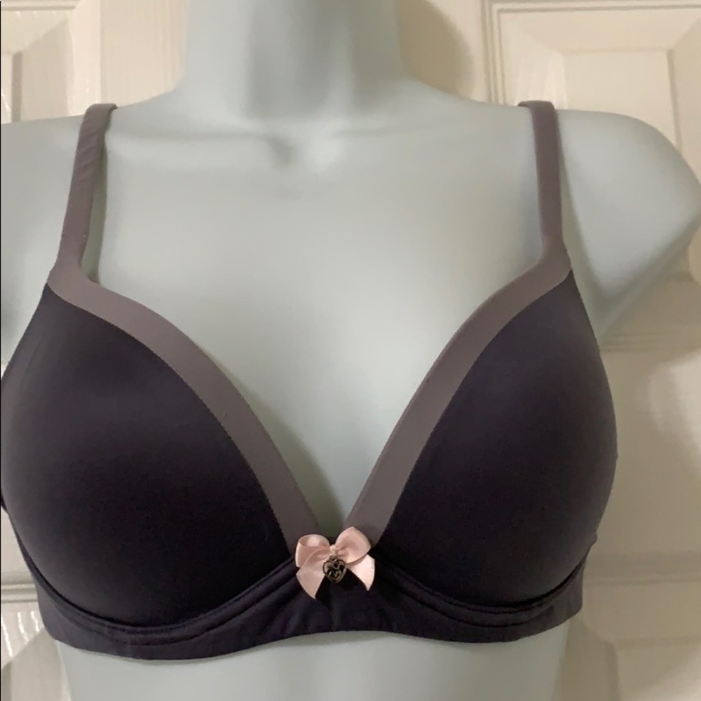 Victoria’s Secret Body By Victoria 34C